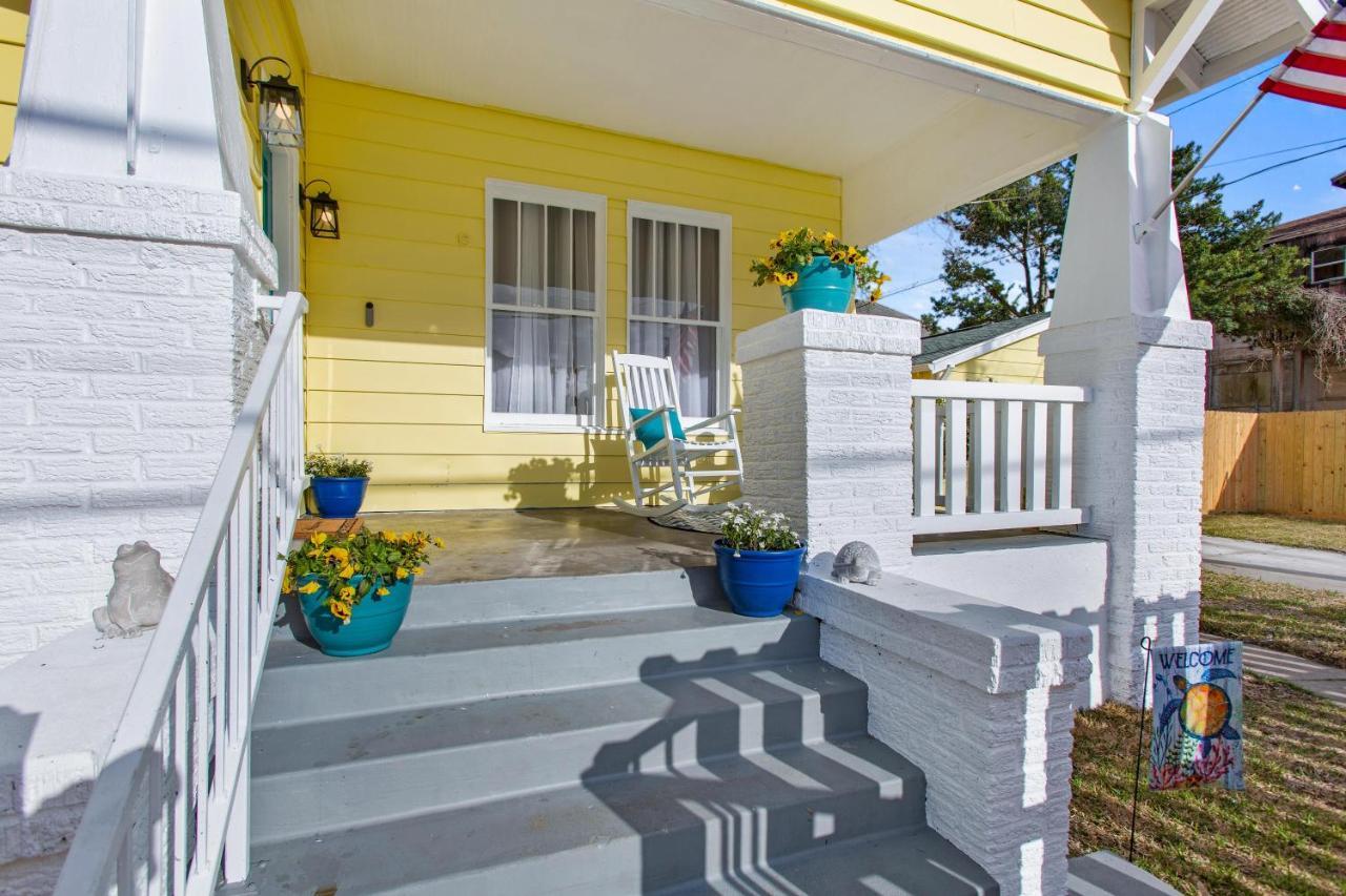 Chateau Des Amis Galveston Exterior photo